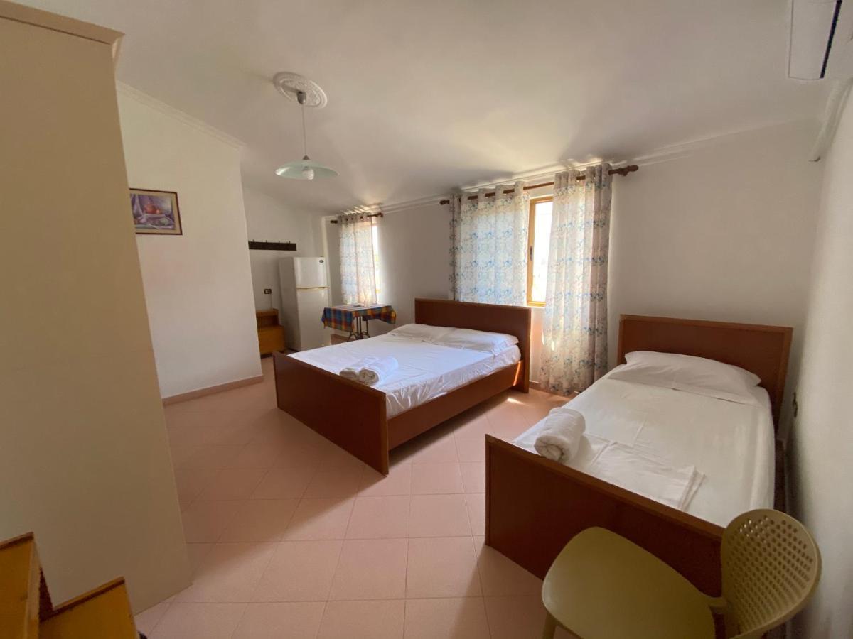 Guest House Lionel Durrës Kültér fotó