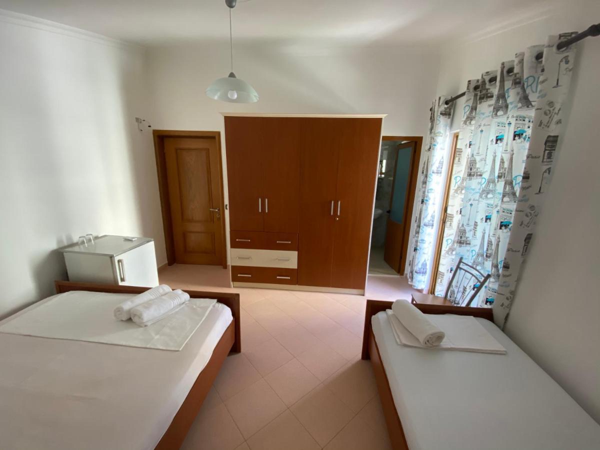 Guest House Lionel Durrës Kültér fotó