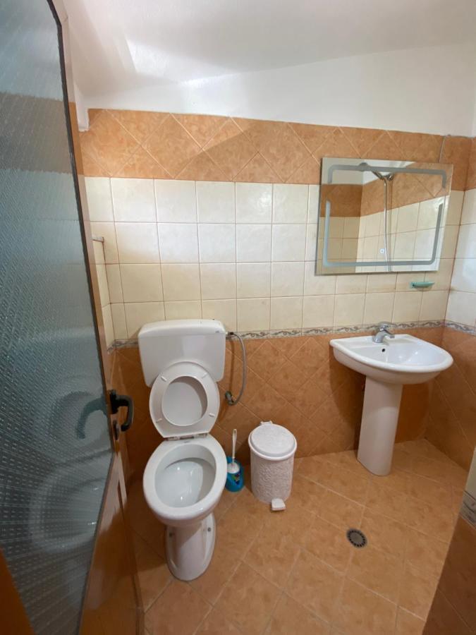 Guest House Lionel Durrës Kültér fotó