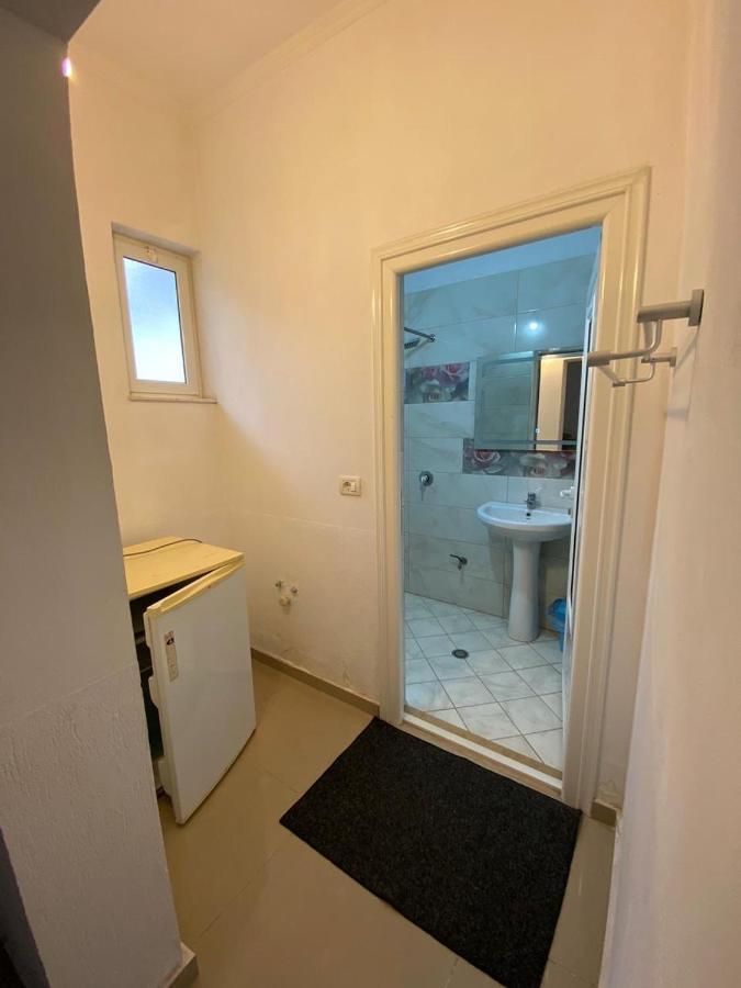 Guest House Lionel Durrës Kültér fotó