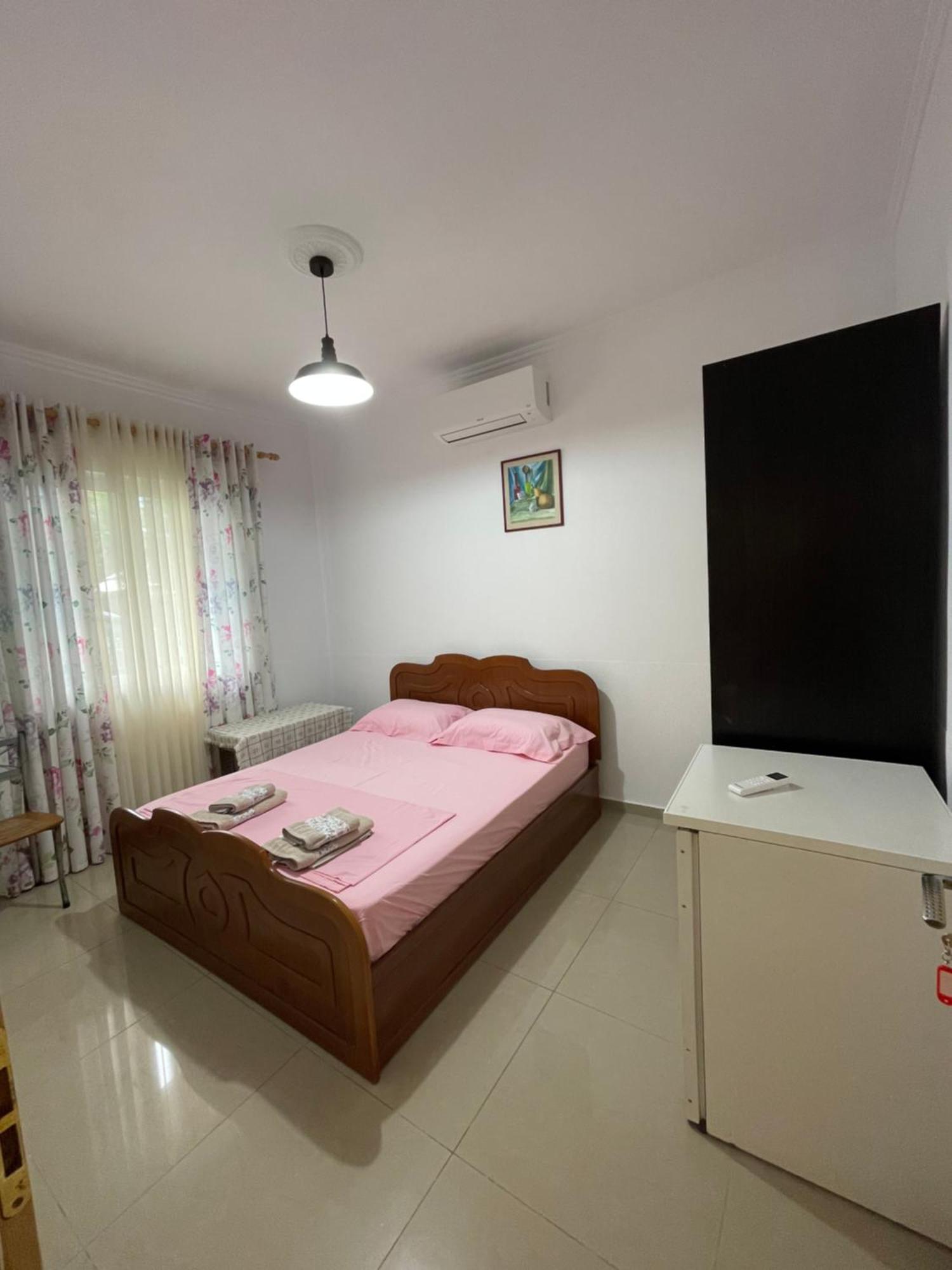 Guest House Lionel Durrës Kültér fotó